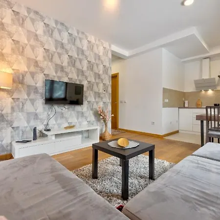 شقة Idila Lux زلاتيبور