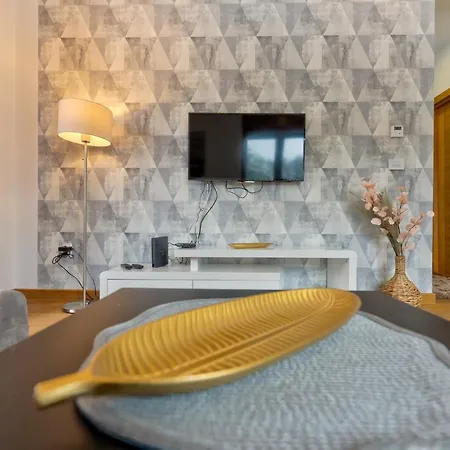 Idila Lux 公寓 兹拉蒂博尔